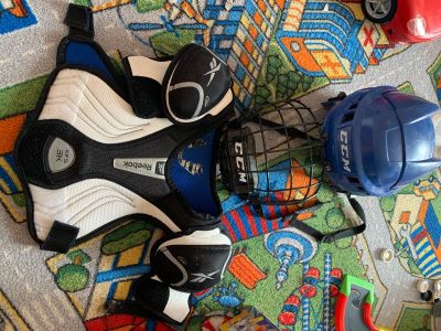 Лот: 16354102. Фото: 1. Детская защита хоккейная шлем... Спортивная одежда