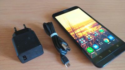 Лот: 15938263. Фото: 1. Смартфон Asus ZenFone 2 ZE551ML... Смартфоны