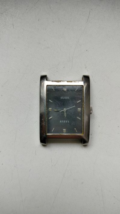 Лот: 25793199. Фото: 1. Кварцевые часы GUESS steel. Оригинальные наручные часы