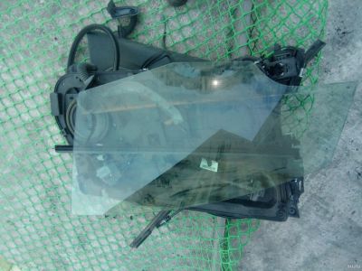 Лот: 13966742. Фото: 1. Стекло боковое водительское Ford... Кузов