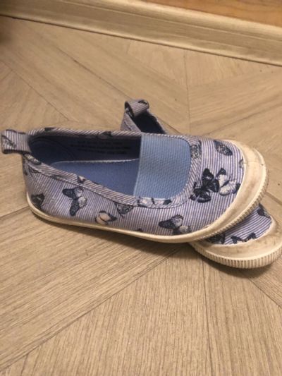 Лот: 13406238. Фото: 1. Тапки H&M р.24. Кеды, кроссовки