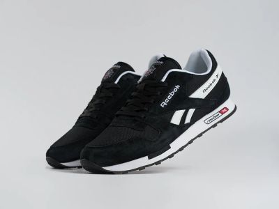 Лот: 25325710. Фото: 1. Кроссовки Reebok Classic Leather... Кеды, кроссовки, слипоны