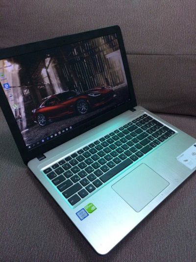 Лот: 14280797. Фото: 1. Игровой Asus i3/4/6gb/1tb/GF MX110... Ноутбуки