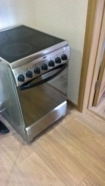 Лот: 15255766. Фото: 1. Продам электро плиту Zanussi... Плиты, духовые шкафы, варочные поверхности