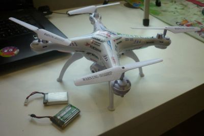 Лот: 6255771. Фото: 1. Квадрокоптер Syma X5SW. Квадрокоптеры