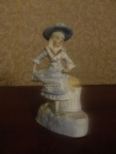 Лот: 17002938. Фото: 1. маленькая фигурка. Фигурки, статуэтки
