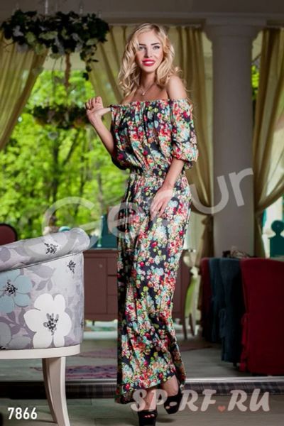 Лот: 4293494. Фото: 1. Платье летнее длинное. Платья