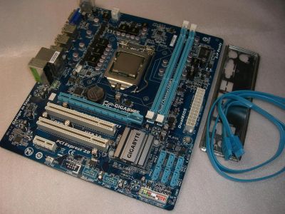 Лот: 3022799. Фото: 1. Комплект: материнская плата GigaByte... Материнские платы