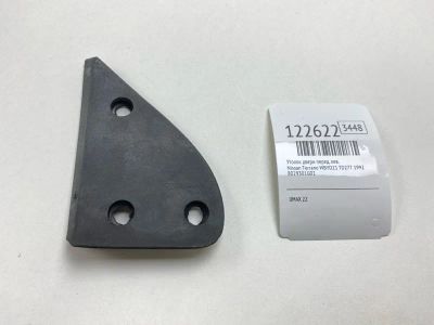 Лот: 25803390. Фото: 1. Уголок двери Nissan Terrano 1992... Кузов