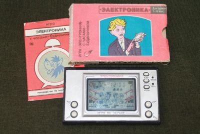 Лот: 15809122. Фото: 1. Электронная игра ну погоди. Игры для консолей