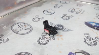 Лот: 23589450. Фото: 1. Вакуумный клапан Toyota Altezza... Другое (автозапчасти)