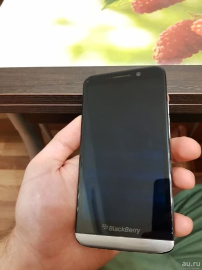 Лот: 10382600. Фото: 1. BlackBerry Z30. Смартфоны