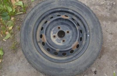 Лот: 3323902. Фото: 1. штампованный диск с резиной 4... Диски