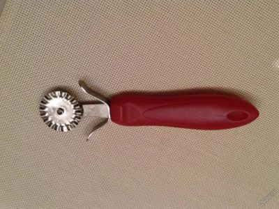 Лот: 5578316. Фото: 1. нож для пиццы или теста. Столовые приборы, ножи