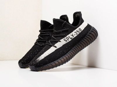 Лот: 12685764. Фото: 1. Кроссовки Adidas Yeezy 350 Boost... Кеды, кроссовки, слипоны