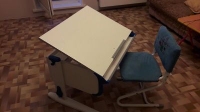 Лот: 12031742. Фото: 1. Растущая парта. Столики, стулья, парты