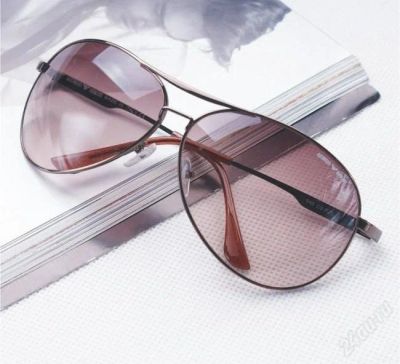 Лот: 1114745. Фото: 1. Солнцезащитные очки Armani в бронзовой... Очки солнцезащитные