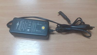 Лот: 22994289. Фото: 1. Блок питания, зарядка Lenovo 20v... Корпуса, блоки питания