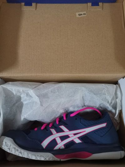 Лот: 16279364. Фото: 1. Кроссовки женские Asics Gel-Rocket... Кеды, кроссовки, слипоны