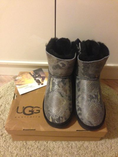 Лот: 6267659. Фото: 1. Угги UGG. Угги, унты, валенки