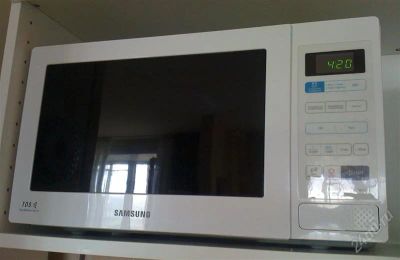 Лот: 1864021. Фото: 1. Микроволновка SAMSUNG MW73BR-X. Микроволновки, мини-печи