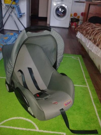 Лот: 6466641. Фото: 1. автолюлька. Детские автокресла