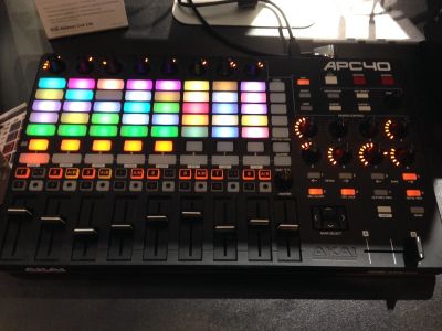 Лот: 17068727. Фото: 1. Apc40 mkII Dj Midi Ableton контроллер. MIDI-оборудование