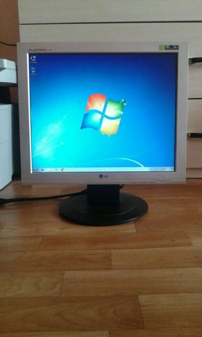 Лот: 7108229. Фото: 1. монитор LG FLAtron l1732s, диагональ... ЖК-мониторы