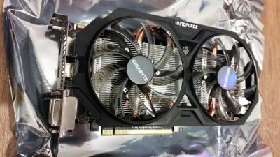 Лот: 7947319. Фото: 1. Видеокарта 2GB Gigabyte R9 270... Видеокарты