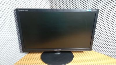 Лот: 20588489. Фото: 1. Широкоформатный ЖК Монитор Samsung... ЖК-мониторы