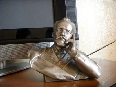 Лот: 939121. Фото: 1. Скульптурный бюст "Петр Ильич... Предметы интерьера и быта