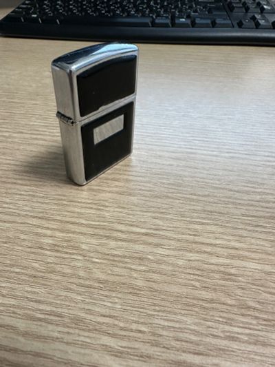 Лот: 21979481. Фото: 1. Зажигалка Zippo. Зажигалки, спички, пепельницы