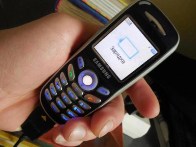 Лот: 3819575. Фото: 1. Сотовый Телефон Samsung SGH-X100... Кнопочные мобильные телефоны