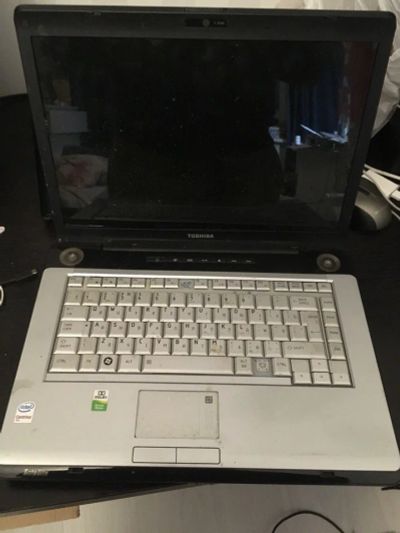 Лот: 10980181. Фото: 1. Уставший ноутбук Toshiba. Ноутбуки