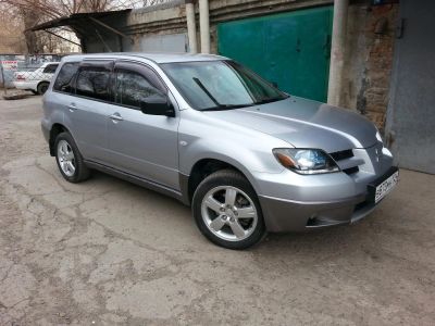 Лот: 3830527. Фото: 1. Продам Mitsubishi Outlander 2... Автомобили