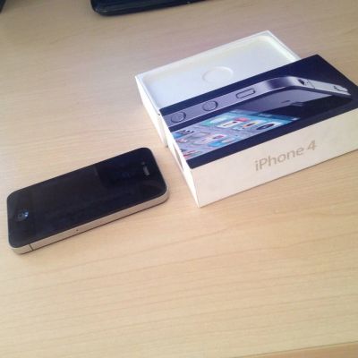 Лот: 4813650. Фото: 1. iphone 4 полная комплектация. Смартфоны