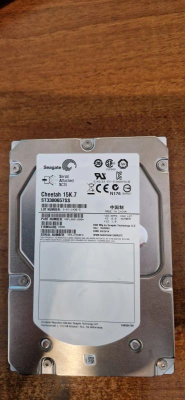 Лот: 20289353. Фото: 1. Seagate Cheetah 15K.7 ST3300657SS... Жёсткие диски