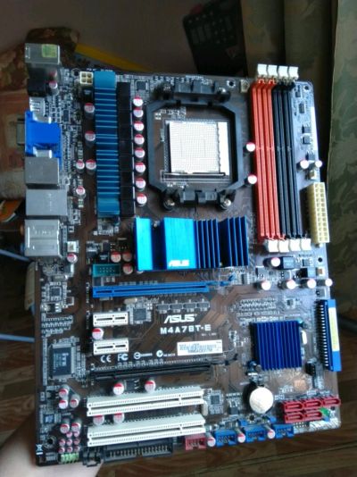 Лот: 13899670. Фото: 1. Материнская плата ASUS M4A7BT-E. Материнские платы