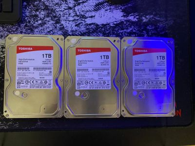 Лот: 21338851. Фото: 1. HDD. Жёсткие диски (HDD)
