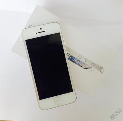 Лот: 6764358. Фото: 1. Iphone 5 16gb white. Смартфоны