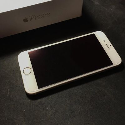 Лот: 9105409. Фото: 1. IPONE 6 16GB GOLD. Смартфоны
