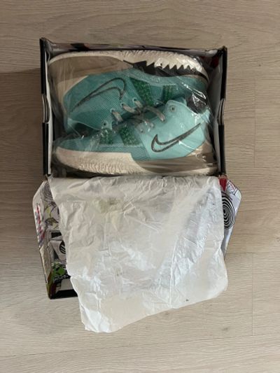 Лот: 23566255. Фото: 1. Nike Kyrie 7, размер 43-44, стелька... Кеды, кроссовки, слипоны