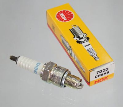 Лот: 21364969. Фото: 1. Свеча зажигания NGK 7023 CR6HS. Запчасти для лодок, катеров, лодочных моторов