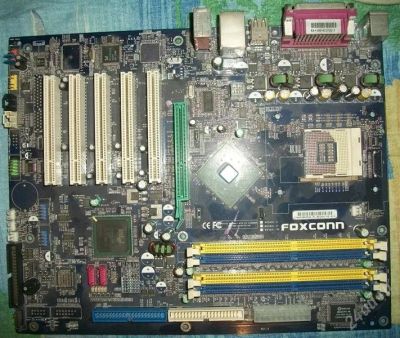 Лот: 1525496. Фото: 1. Foxconn 865A01-PE-6LS. Материнские платы