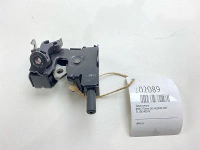 Лот: 24875739. Фото: 1. Замок капота Bmw 7-Series 2007... Двигатель и элементы двигателя
