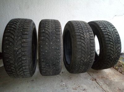 Лот: 19525113. Фото: 1. Шины зимние Bridgestone Blizzak. Шины