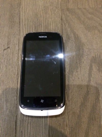 Лот: 7140973. Фото: 1. Nokia Lumia 610. Смартфоны