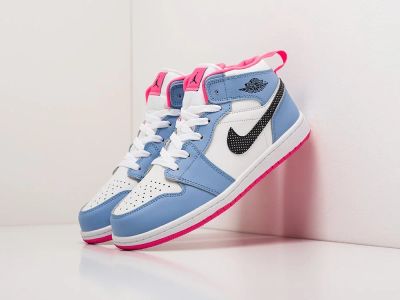 Лот: 18667343. Фото: 1. Кроссовки Nike Air Jordan 1 (25129... Кеды, кроссовки