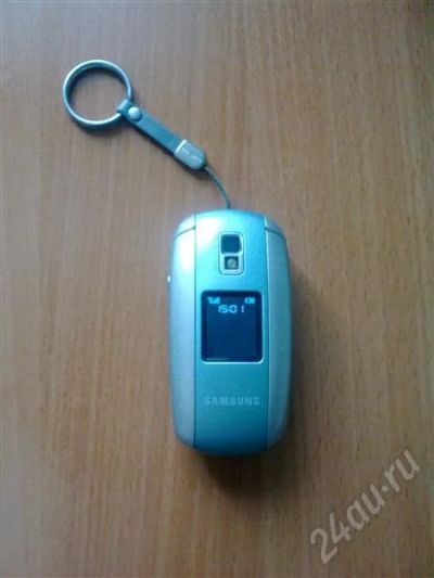 Лот: 245421. Фото: 1. samsung E-530 голубой. Кнопочные мобильные телефоны