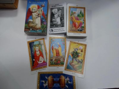 Лот: 10470770. Фото: 1. Карты ТАРО " ТАРО Белых кошек... Настольные игры, карты